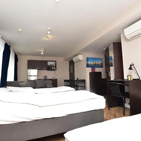 Dukes - Wita Stwosza Apartmán *