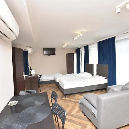 Dukes - Wita Stwosza Apartmán